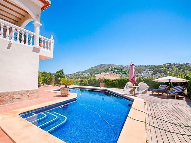 4 makuuhuone Huvila myytävänä paikassa Moraira, Teulada-Moraira mukana uima-altaan 
autotalli - 850 000 € (Ref: 7643655)