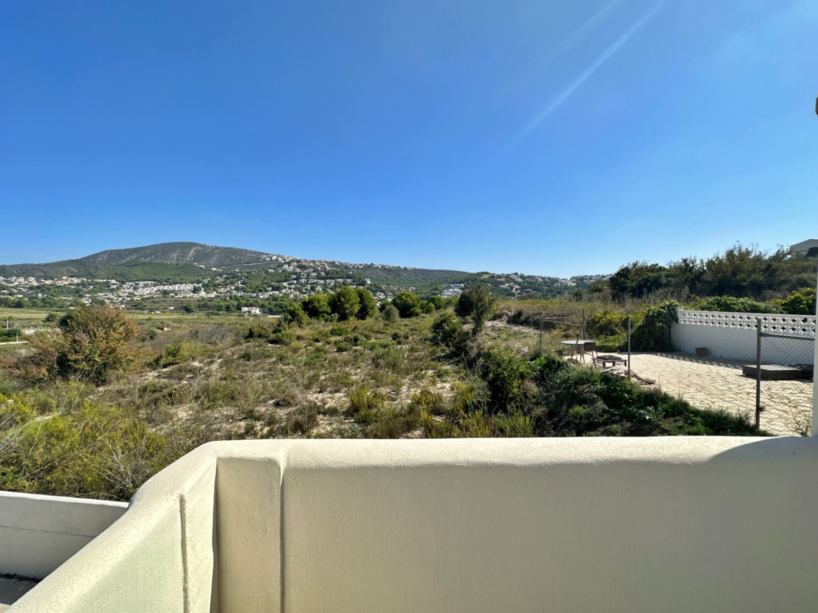 6 bedroom Villa for sale in Moraira - € 595,000 (Ref: 7837196)