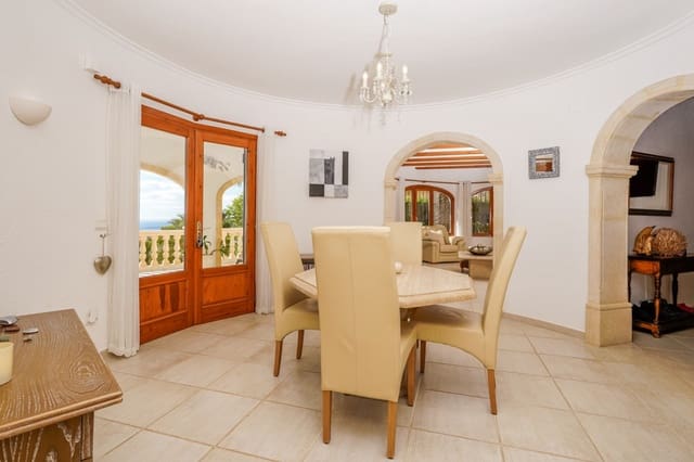 4 quarto Moradia para venda em Moraira, Teulada-Moraira com piscina garagem - 1 275 000 € (Ref: 7875605)