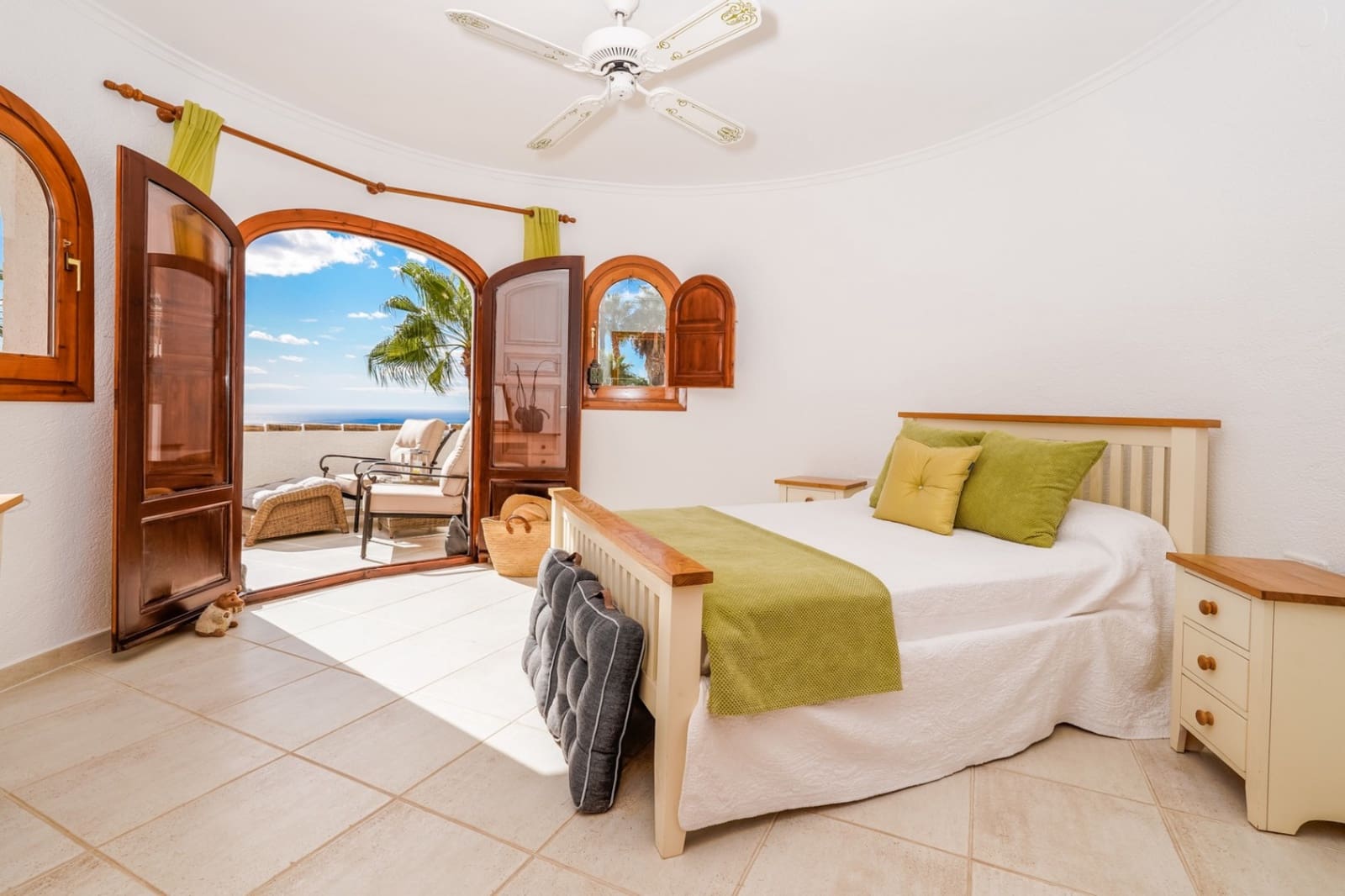 4 quarto Moradia para venda em Moraira com piscina garagem - 1 275 000 € (Ref: 7875605)