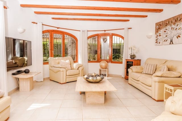 4 quarto Moradia para venda em Moraira, Teulada-Moraira com piscina garagem - 1 275 000 € (Ref: 7875605)