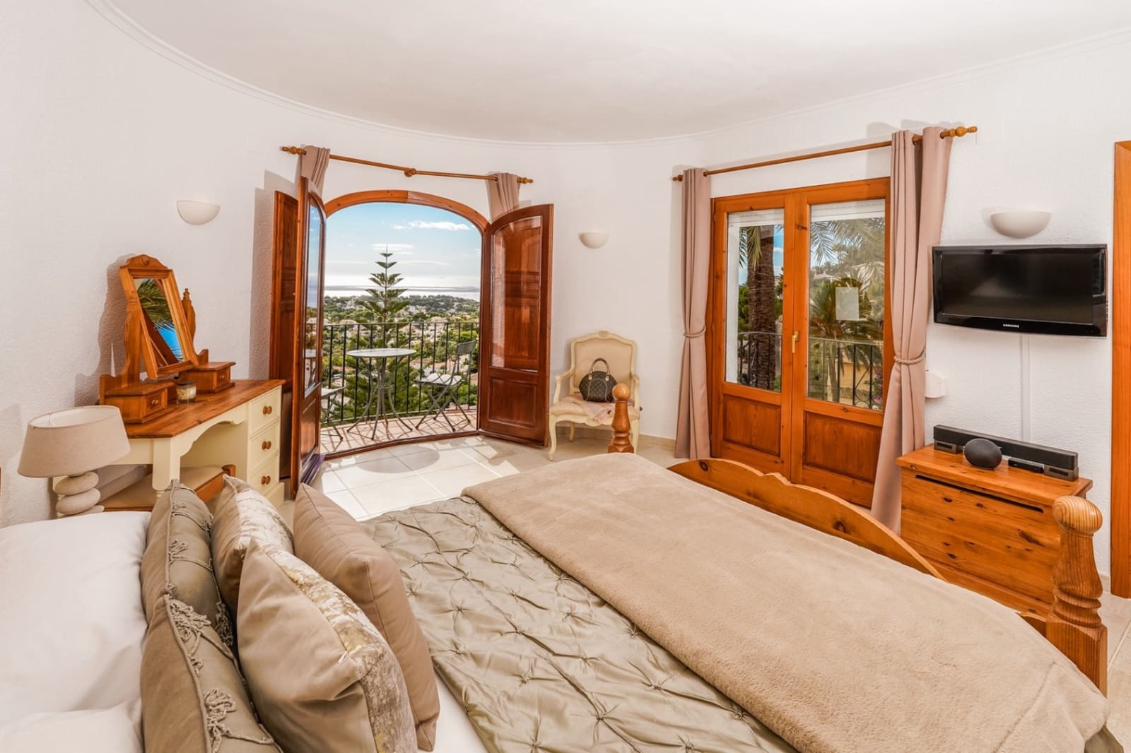 4 quarto Moradia para venda em Moraira com piscina garagem - 1 275 000 € (Ref: 7875605)