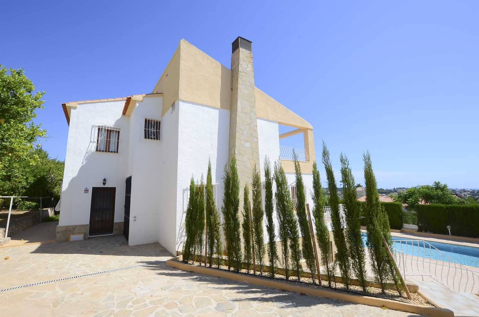 7 Zimmer Villa zu verkaufen in Calpe / Calp mit Pool Garage - 890.000 € (Ref: 7993642)