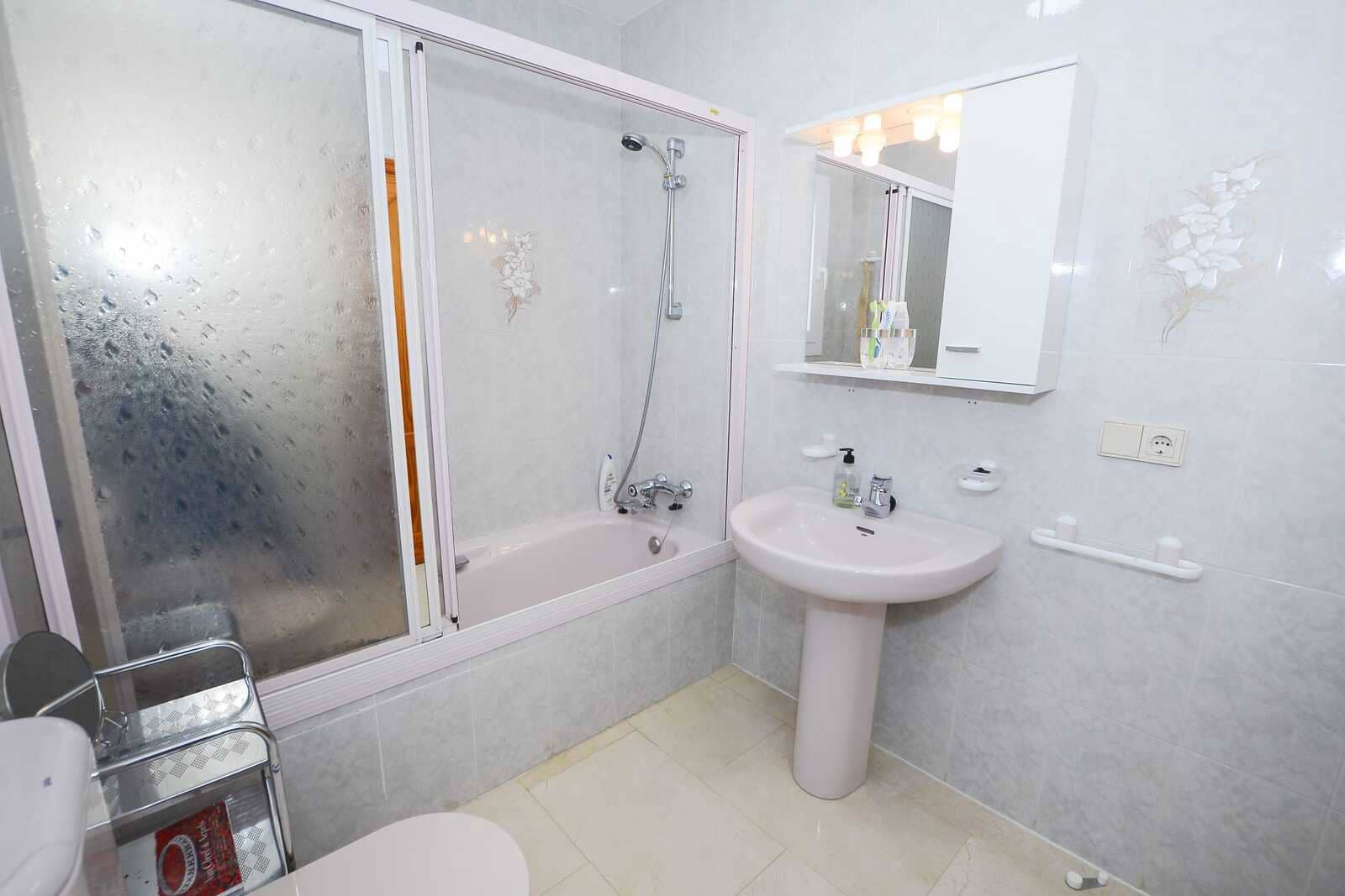 7 Zimmer Villa zu verkaufen in Calpe / Calp mit Pool Garage - 890.000 € (Ref: 7993642)