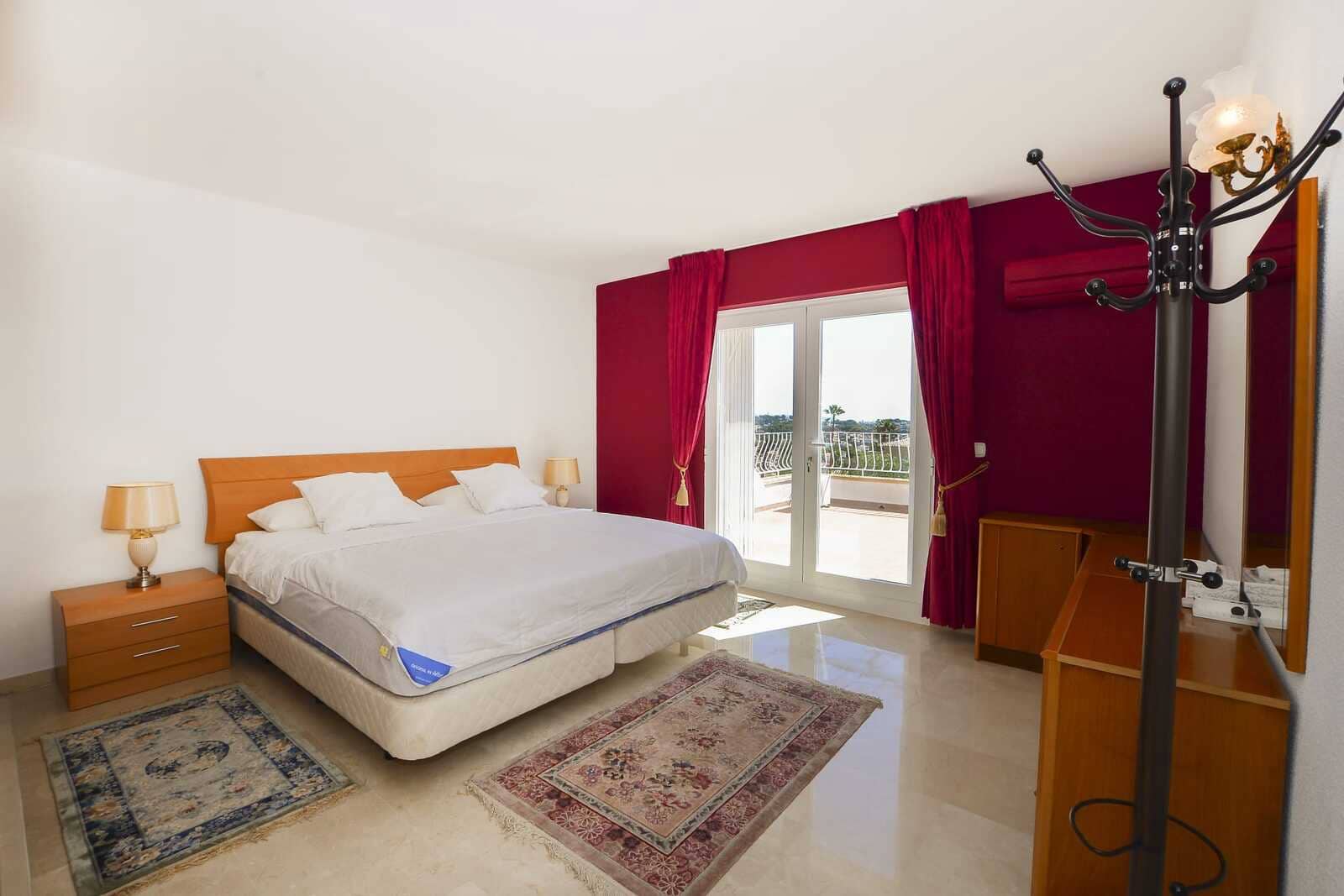 7 Zimmer Villa zu verkaufen in Calpe / Calp mit Pool Garage - 890.000 € (Ref: 7993642)