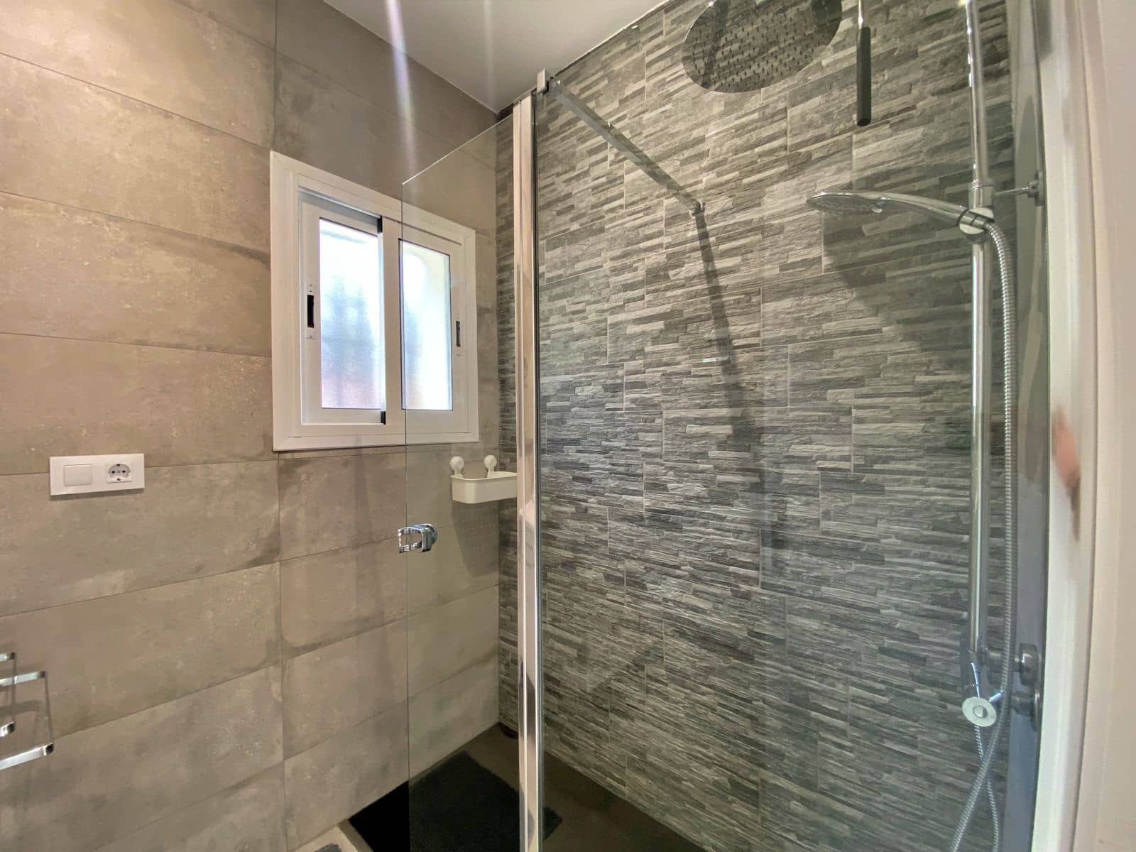 2 makuuhuone Huoneisto vuokrattavana paikassa Benitachell / Benitatxell mukana uima-altaan - 750 € (Ref: 7993652)