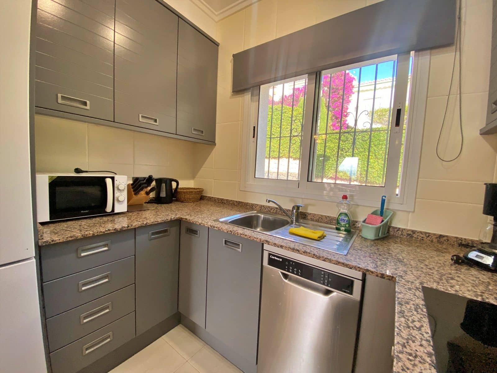 2 makuuhuone Huoneisto vuokrattavana paikassa Benitachell / Benitatxell mukana uima-altaan - 750 € (Ref: 7993652)