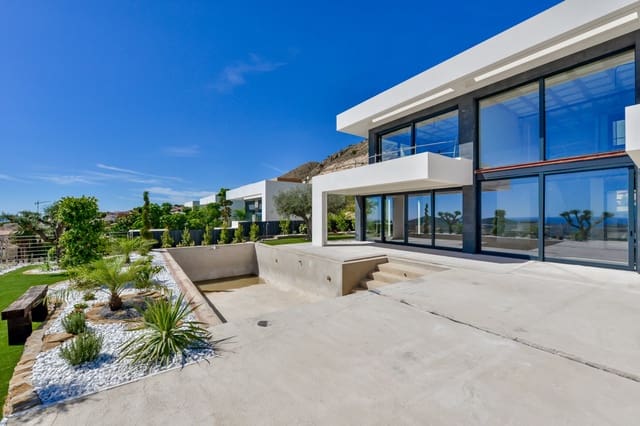 9 bedroom Villa for sale in Finestrat with pool garage - € 3,950,000 (Ref: 8047620)