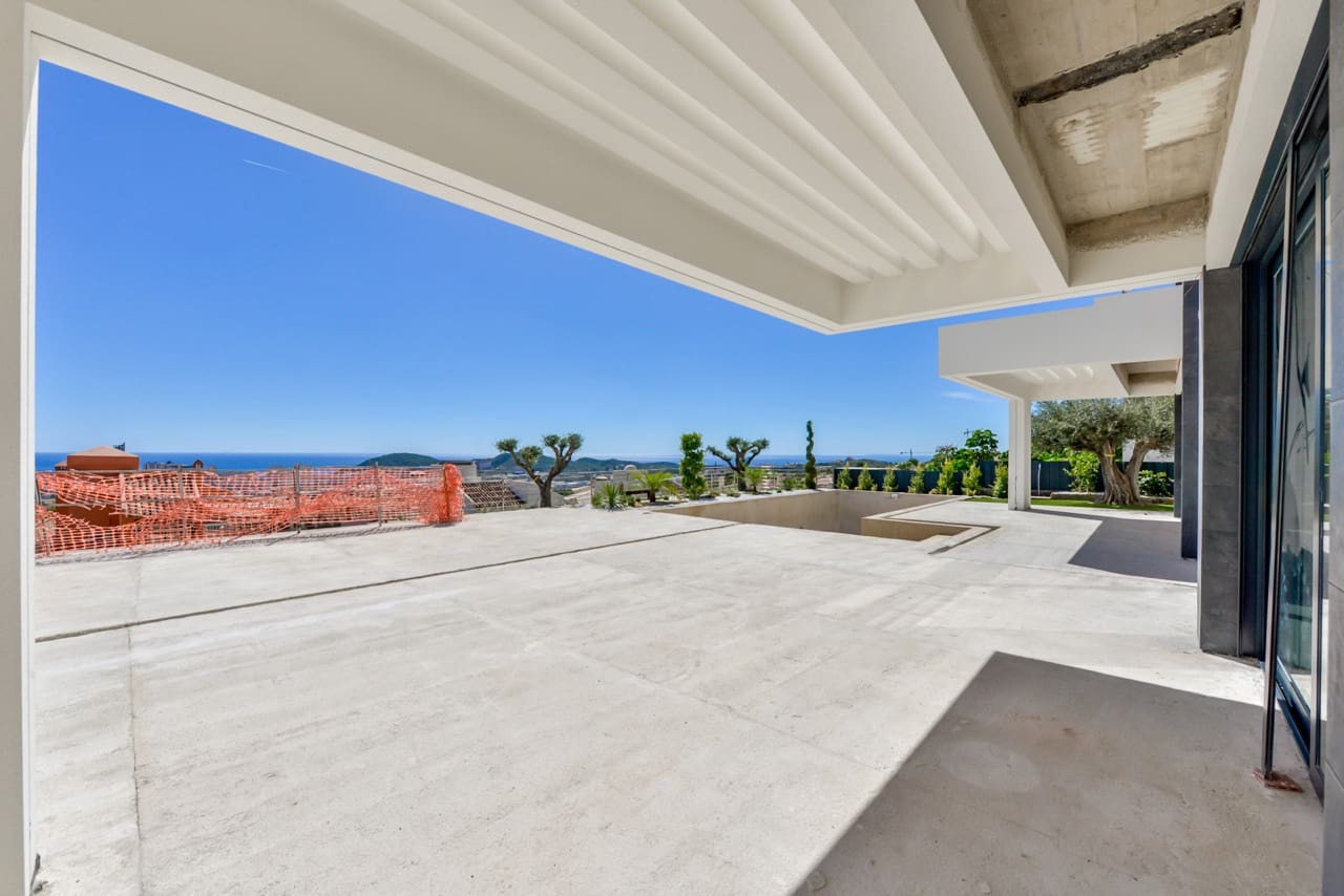 9 bedroom Villa for sale in Finestrat with pool garage - € 3,950,000 (Ref: 8047620)