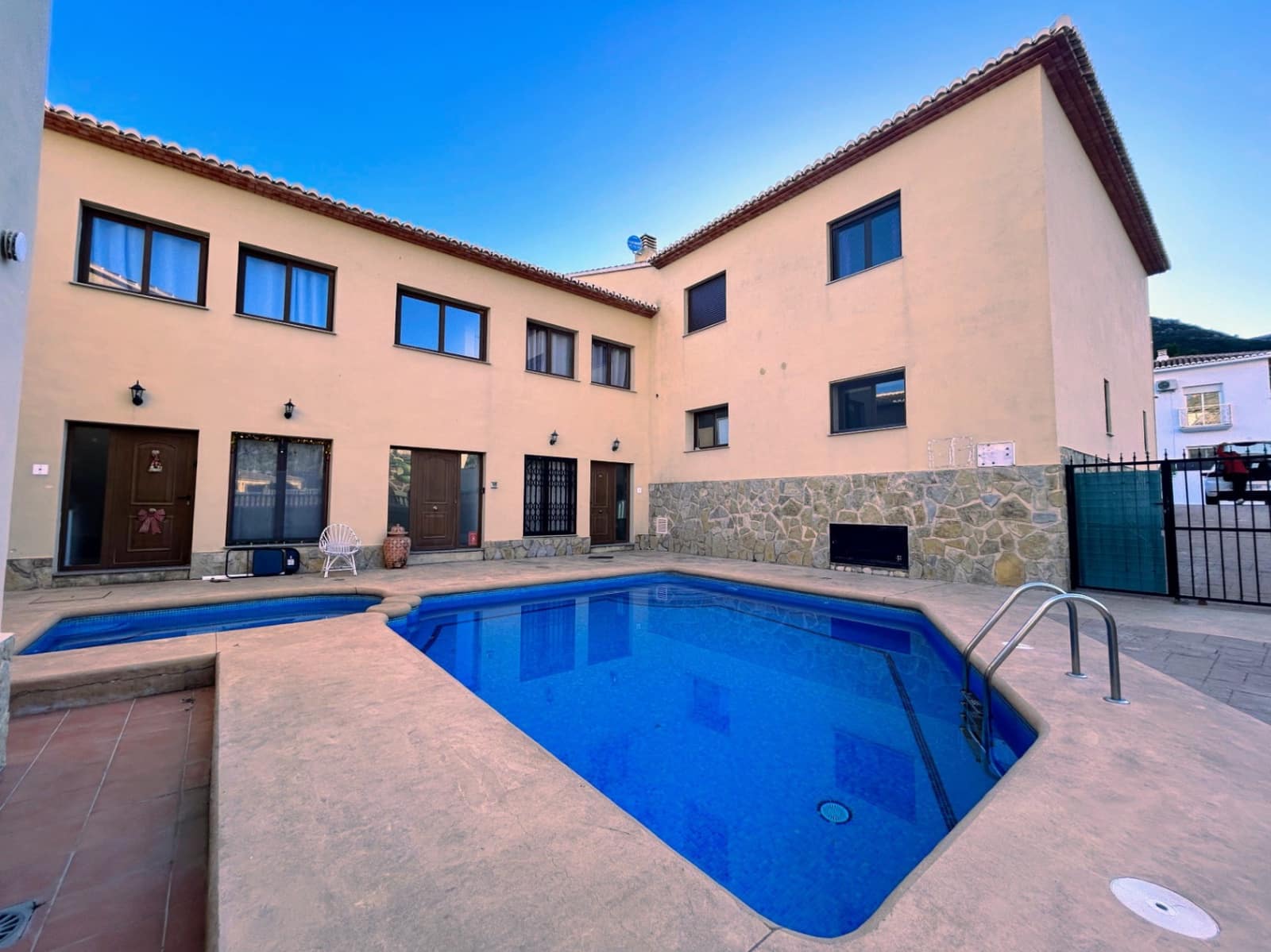 Casa de 3 habitaciones en Benigembla / Benichembla en venta - 210.000 € (Ref: 8073571)