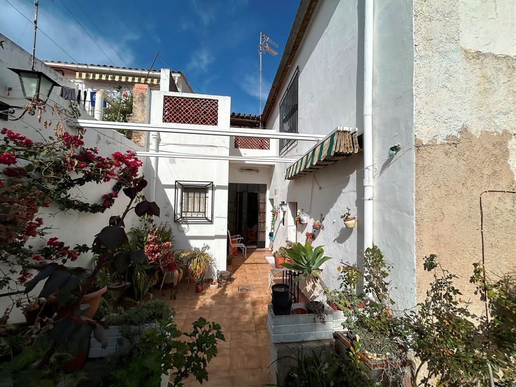 4 soverom Hus til salgs i Sagra - € 185 000 (Ref: 8107475)