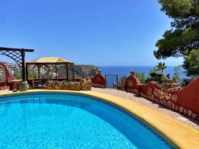 Chalet de 3 habitaciones en Cumbre del Sol, Benitachell / Benitatxell en venta con piscina garaje - 750.000 € (Ref: 8423762)