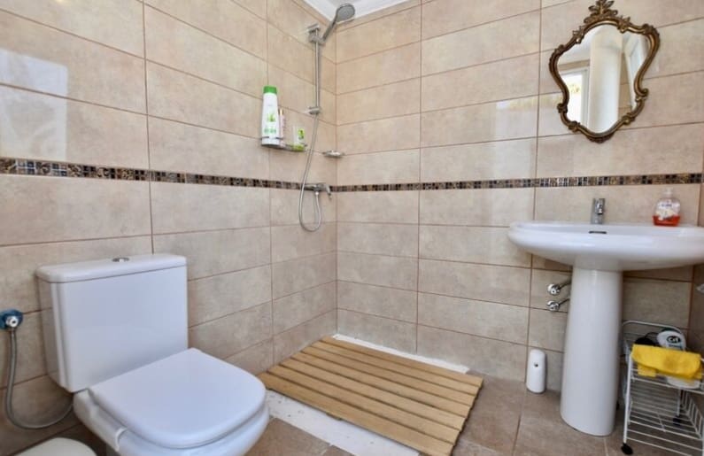 5 Zimmer Villa zu verkaufen in Javea / Xabia mit Pool - 950.000 € (Ref: 8562743)