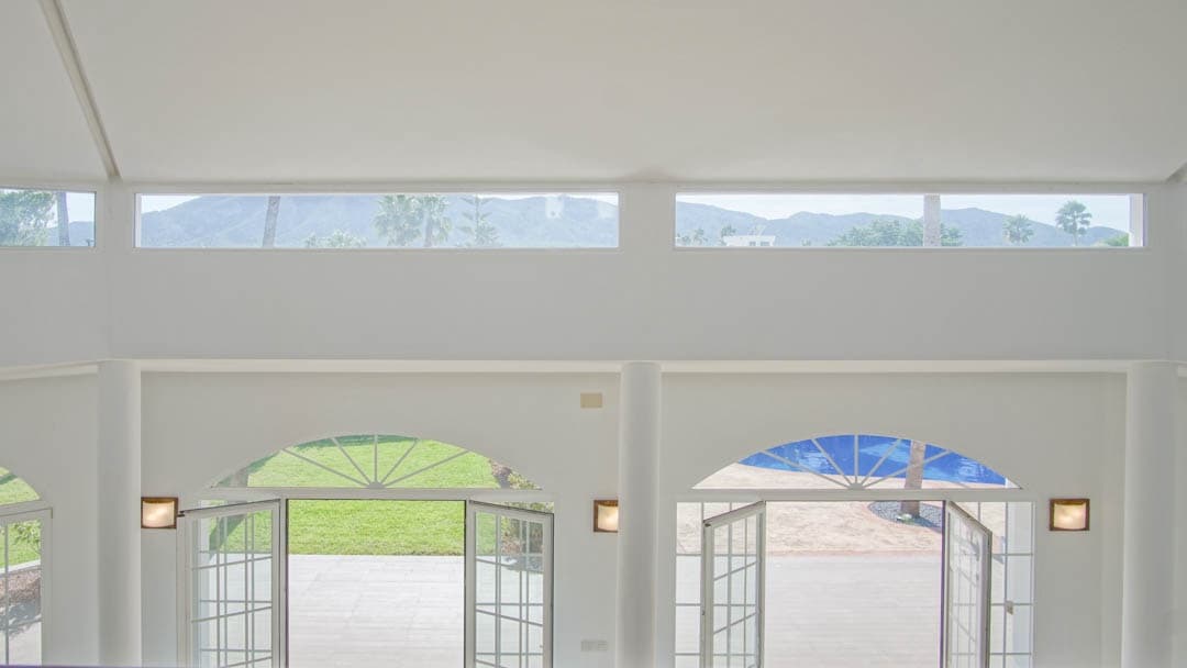 5 bedroom Villa for sale in Alfaz del Pi / L'Alfas del Pi with pool - € 1,600,000 (Ref: 8562818)