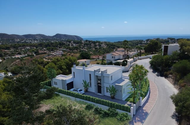 4 sypialnia Willa na sprzedaż w Moraira, Teulada-Moraira z basenem garażem - 1 750 000 € (Ref: 8568811)