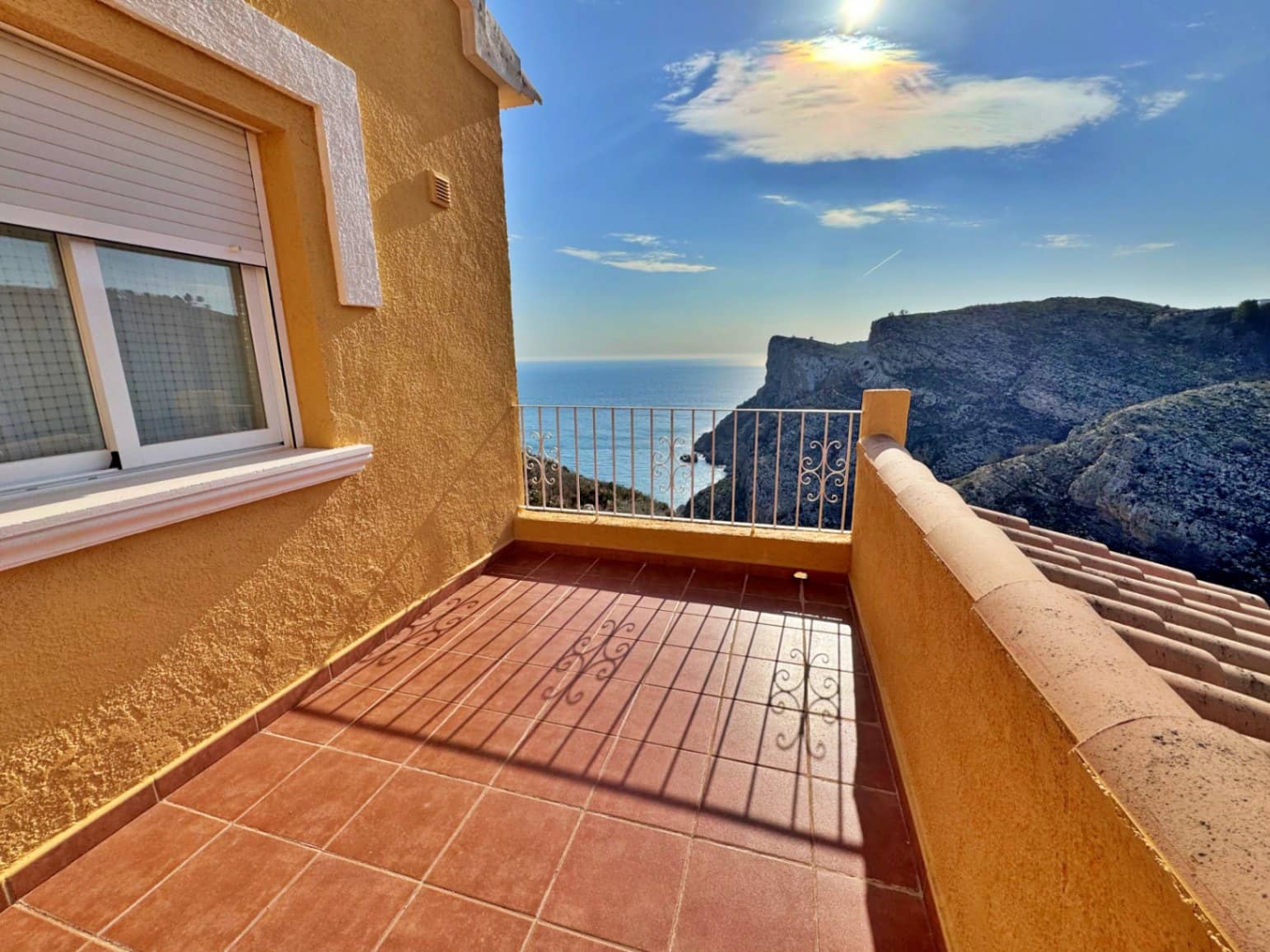 2 soveværelse Lejlighed til leje i Benitachell / Benitatxell med swimmingpool - € 750 (Ref: 8700528)