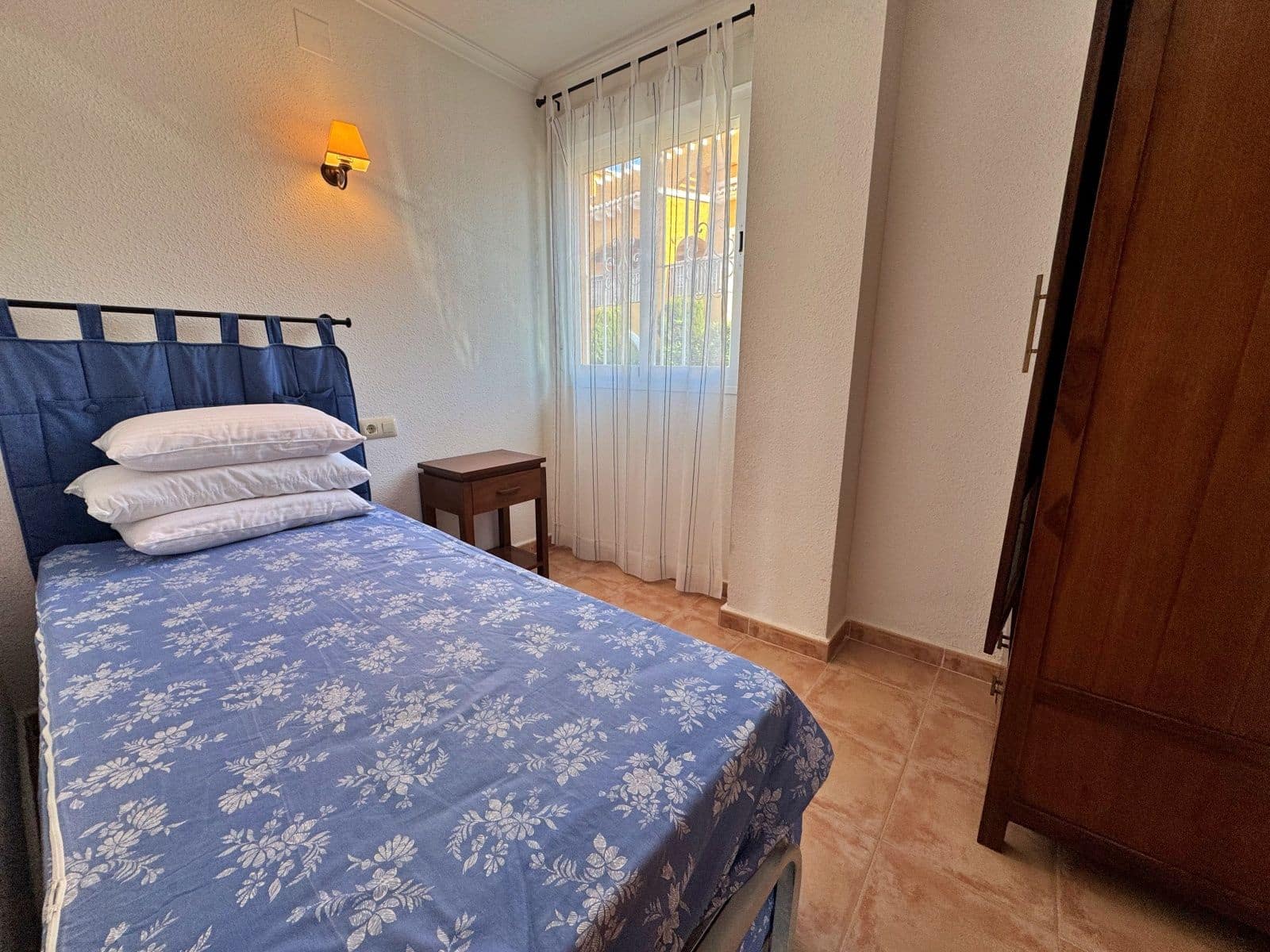 2 soveværelse Lejlighed til leje i Benitachell / Benitatxell med swimmingpool - € 750 (Ref: 8700528)