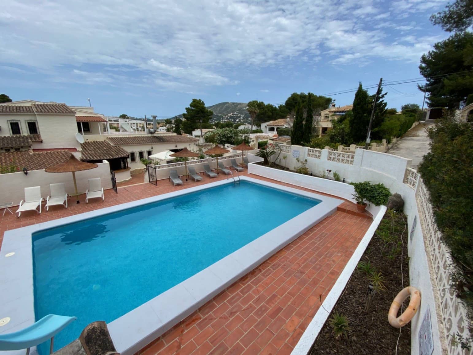 2 quarto Empresa para venda em Moraira com piscina - 995 000 € (Ref: 8738842)