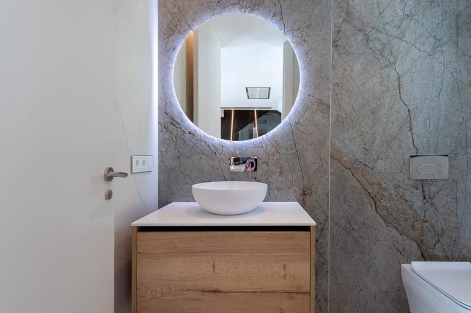 3 slaapkamer Appartement te koop in Benidorm met zwembad - € 1.650.000 (Ref: 8888867)