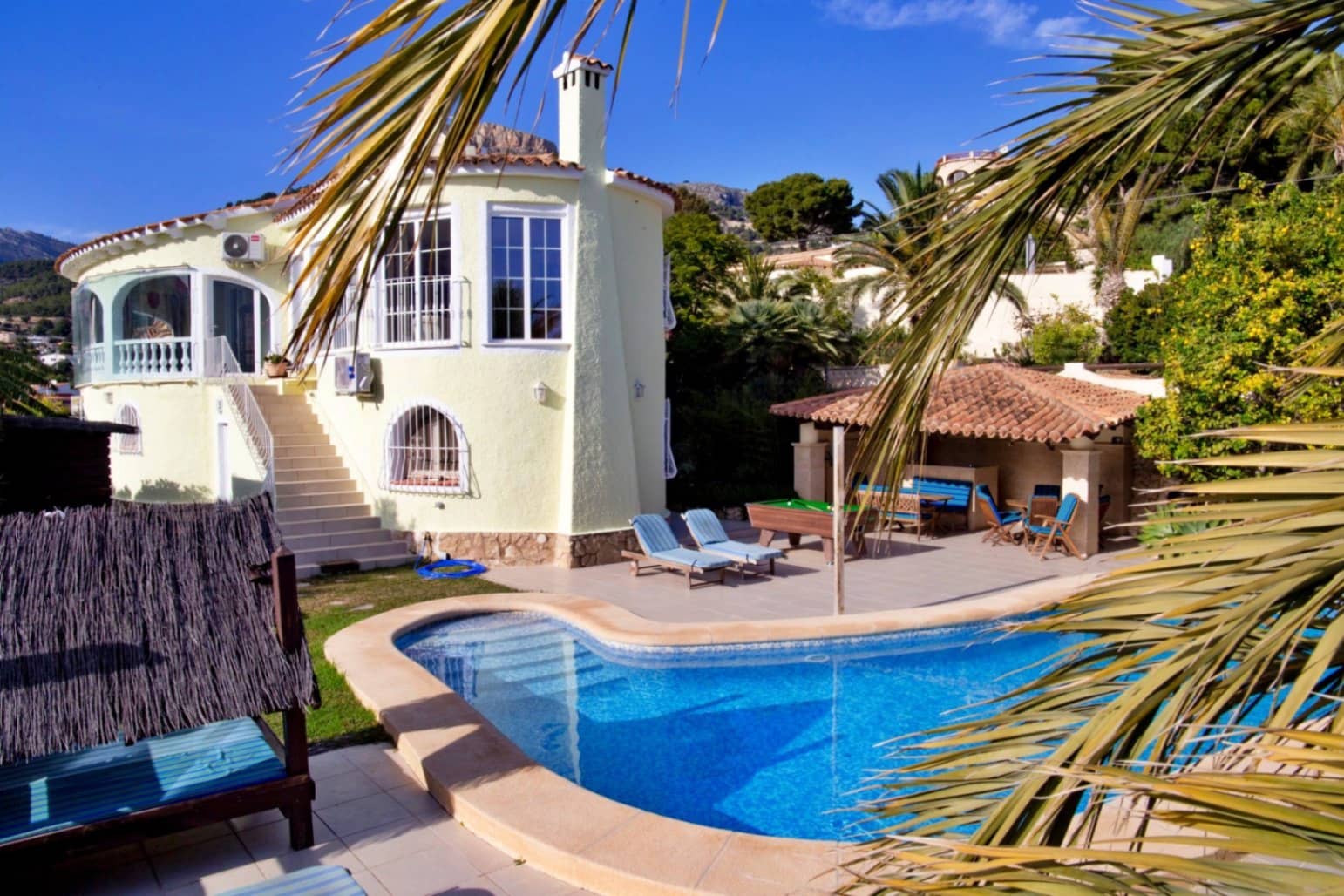 5 soveværelse Villa til salg i Calpe / Calp med swimmingpool garage - € 1.100.000 (Ref: 8901273)