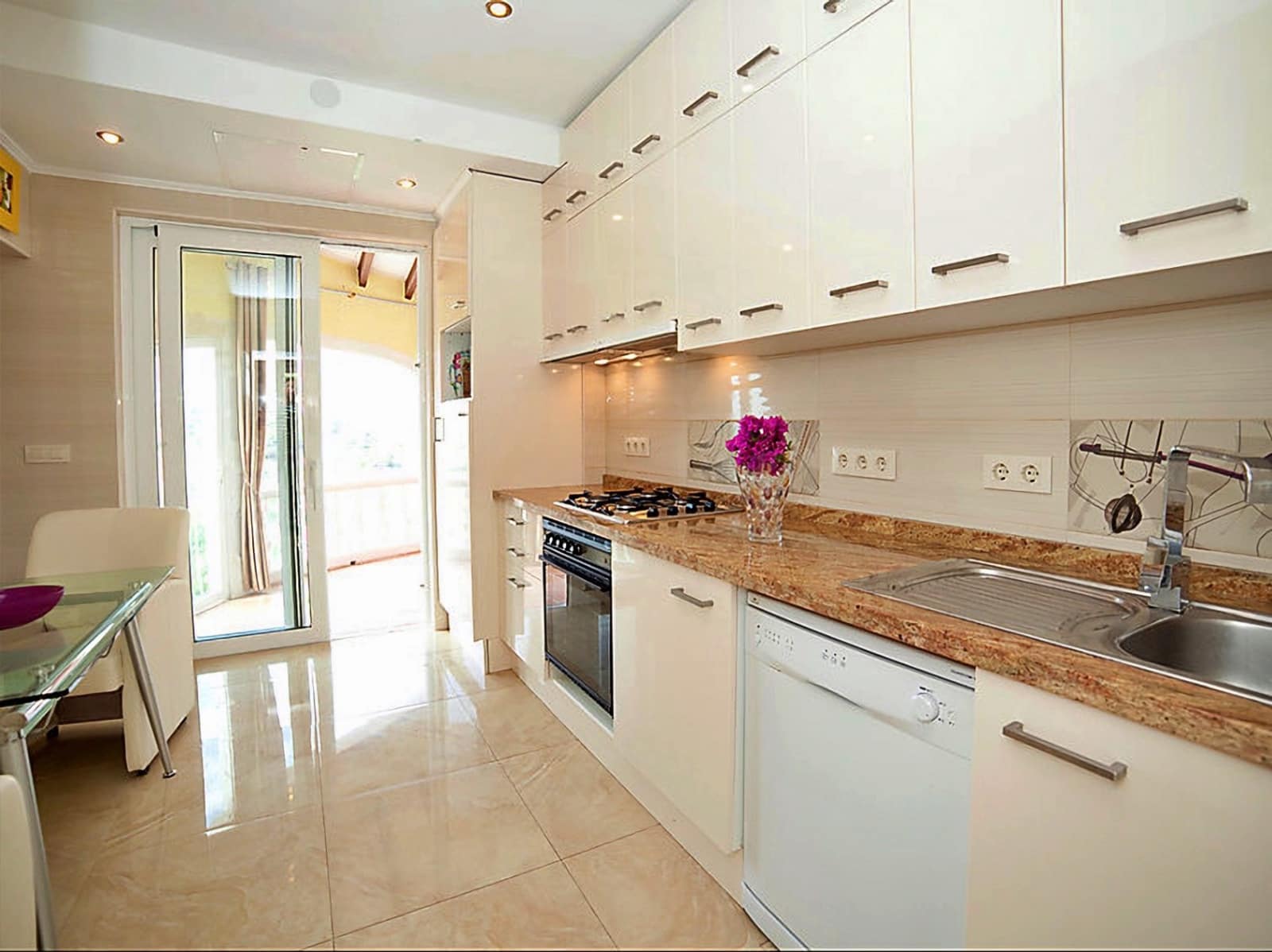 5 soveværelse Villa til salg i Calpe / Calp med swimmingpool garage - € 1.100.000 (Ref: 8901273)