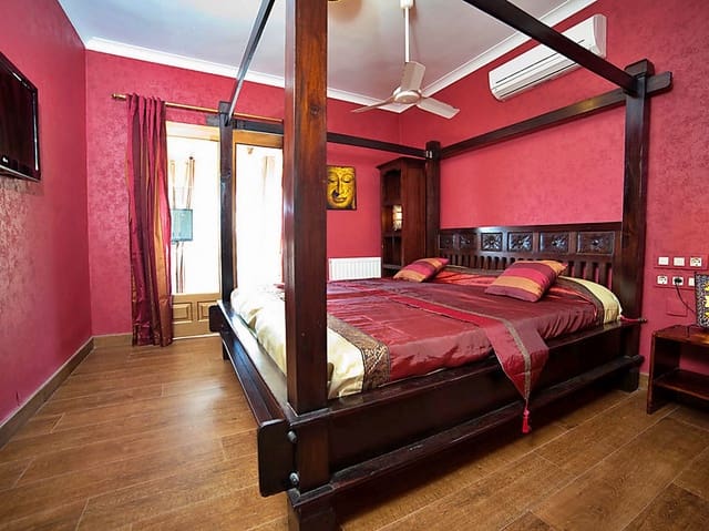 5 soveværelse Villa til salg i Calpe / Calp med swimmingpool garage - € 1.100.000 (Ref: 8901273)