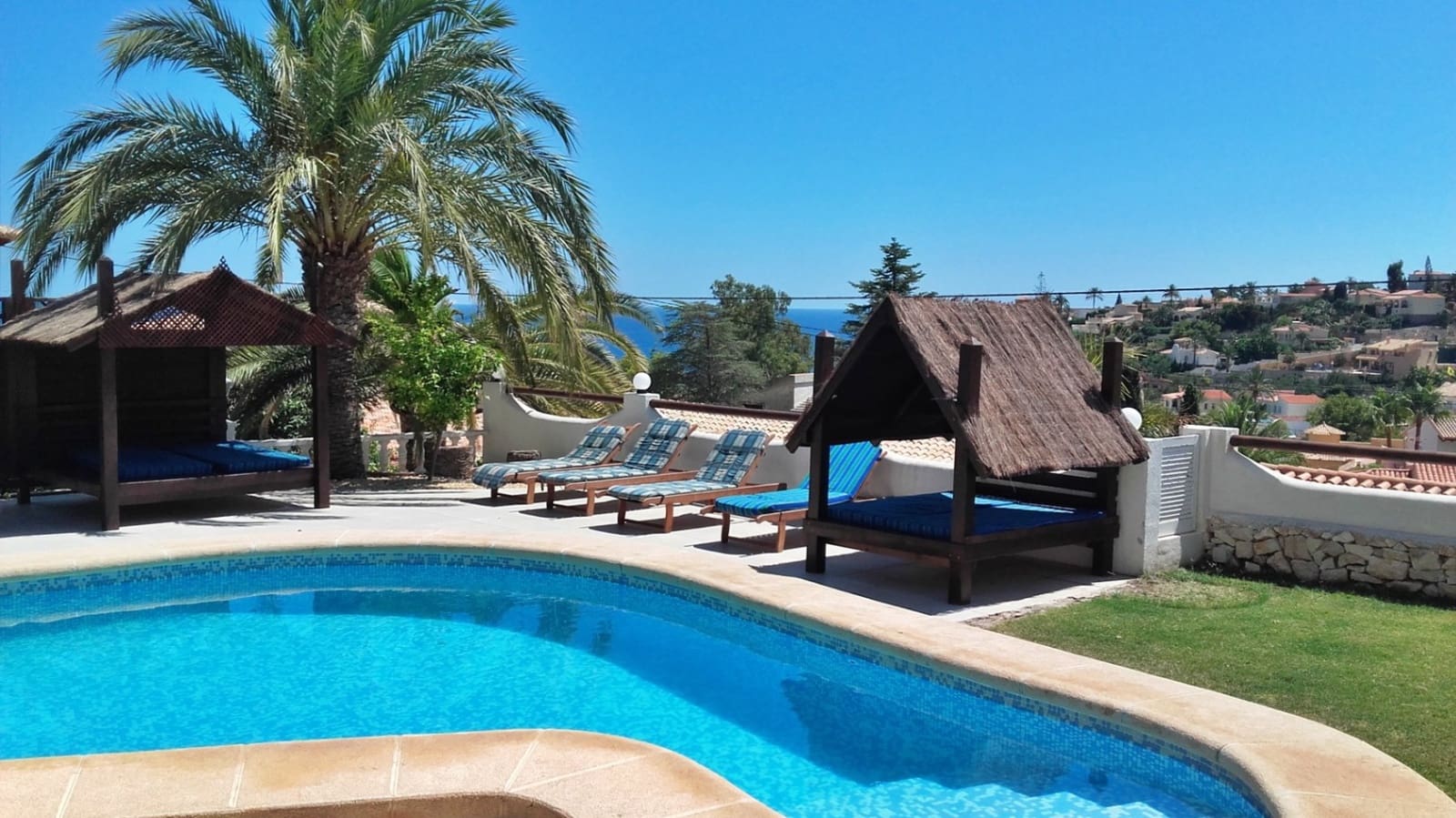 5 soveværelse Villa til salg i Calpe / Calp med swimmingpool garage - € 1.100.000 (Ref: 8901273)