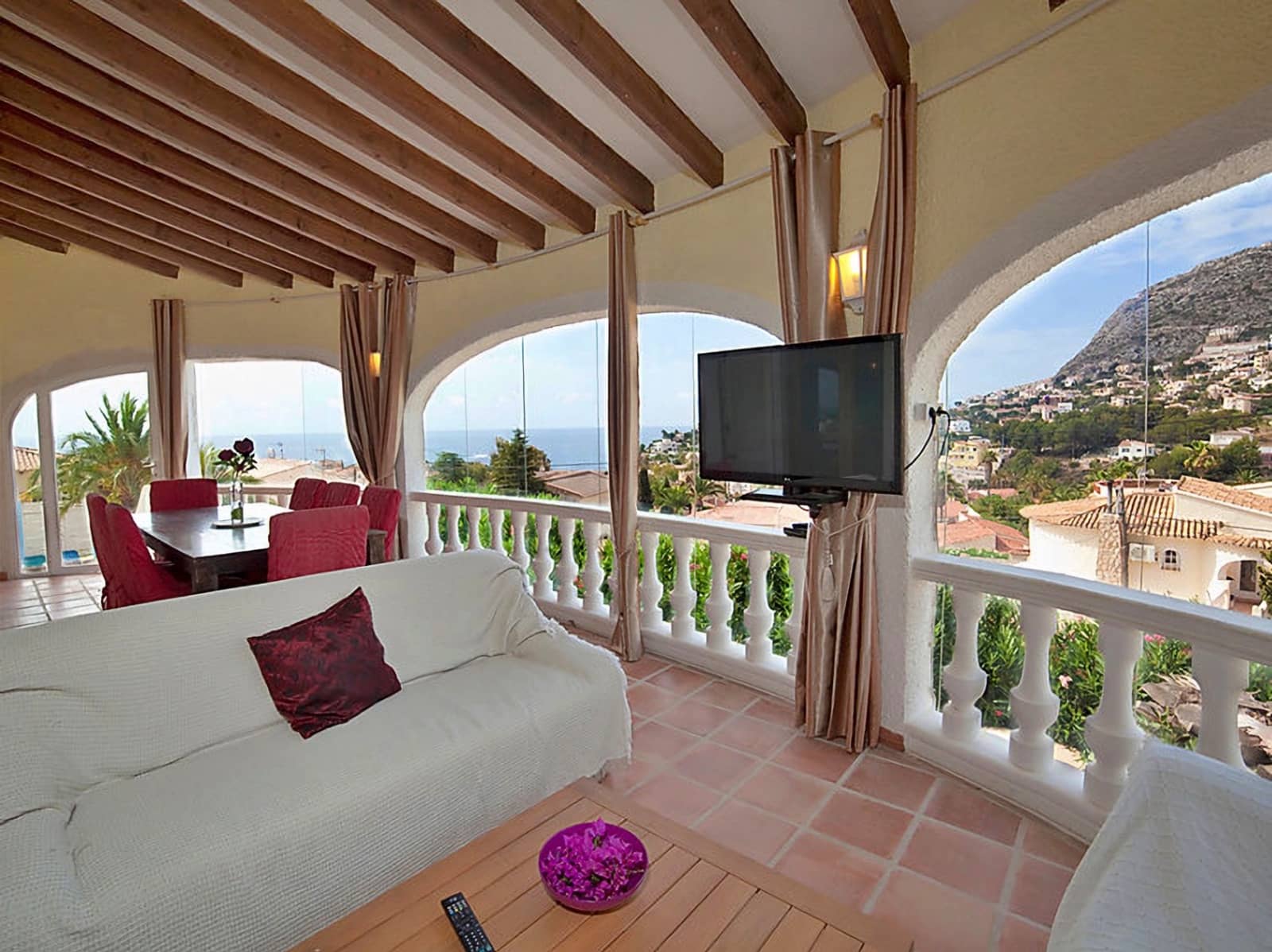 5 soveværelse Villa til salg i Calpe / Calp med swimmingpool garage - € 1.100.000 (Ref: 8901273)