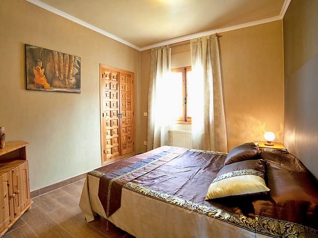 5 soveværelse Villa til salg i Calpe / Calp med swimmingpool garage - € 1.100.000 (Ref: 8901273)