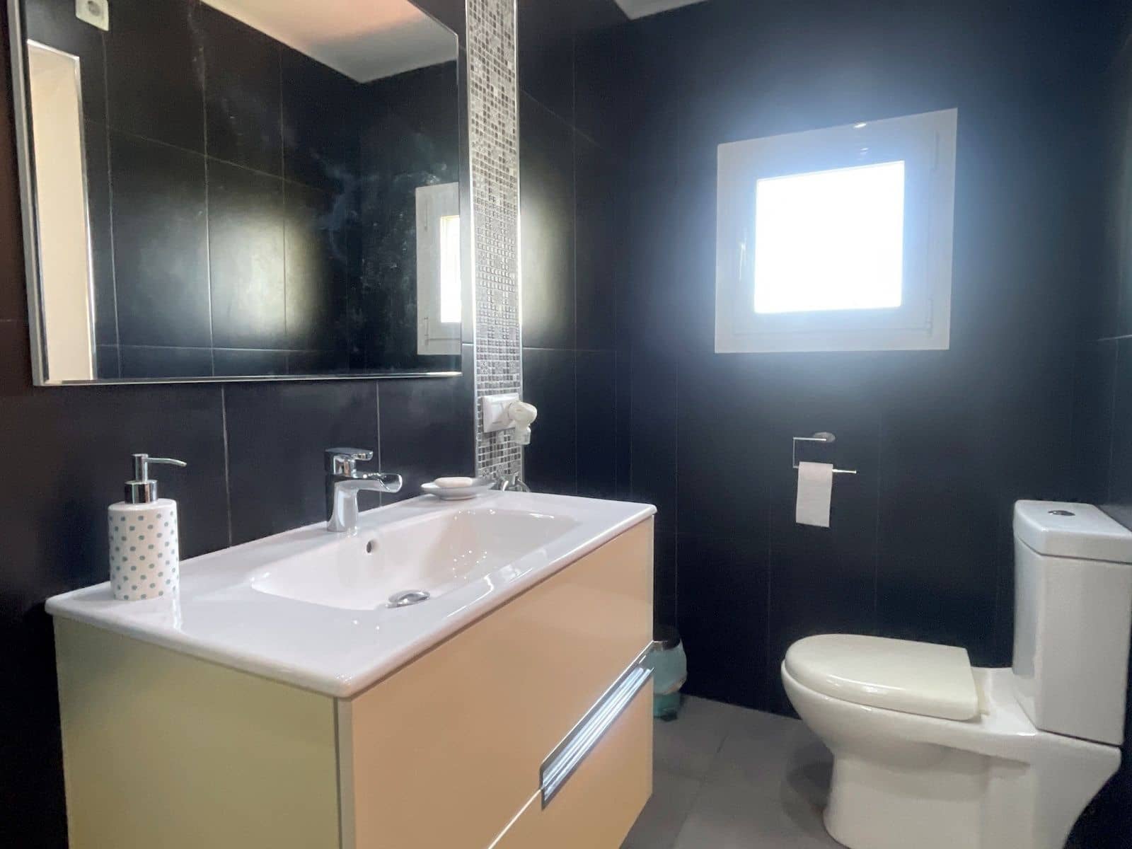 4 sypialnia Willa na sprzedaż w Moraira z basenem garażem - 950 000 € (Ref: 8931753)