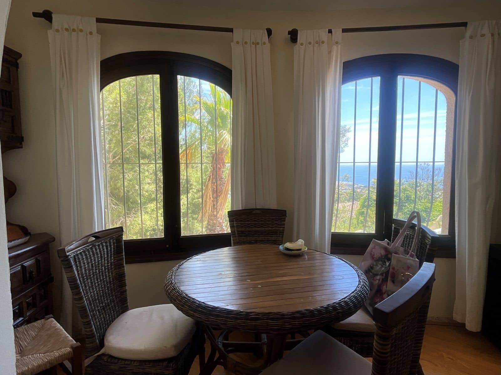 4 sypialnia Willa na sprzedaż w Moraira z basenem garażem - 950 000 € (Ref: 8931753)