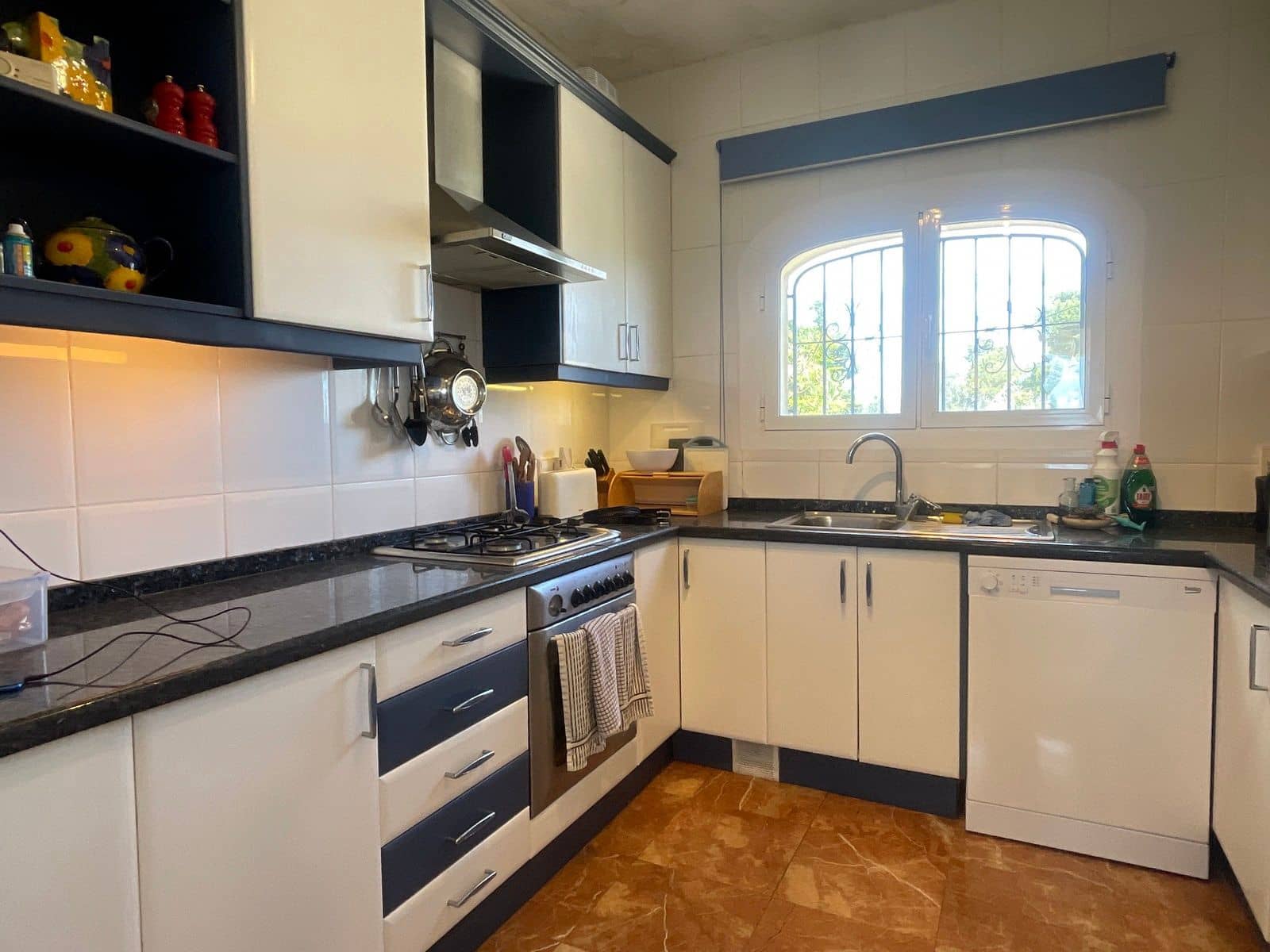 4 sypialnia Willa na sprzedaż w Moraira z basenem garażem - 950 000 € (Ref: 8931753)