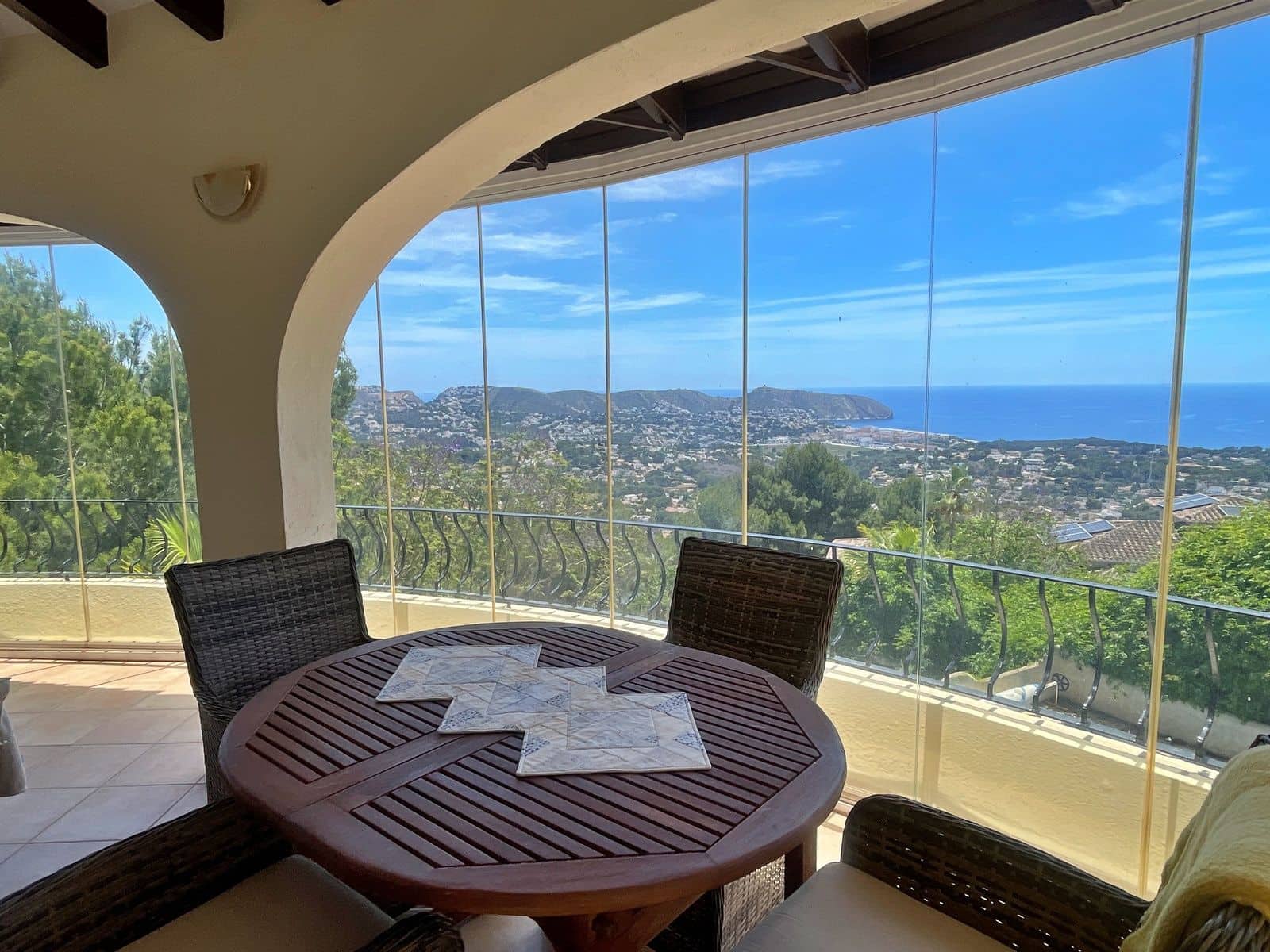 4 sypialnia Willa na sprzedaż w Moraira z basenem garażem - 950 000 € (Ref: 8931753)