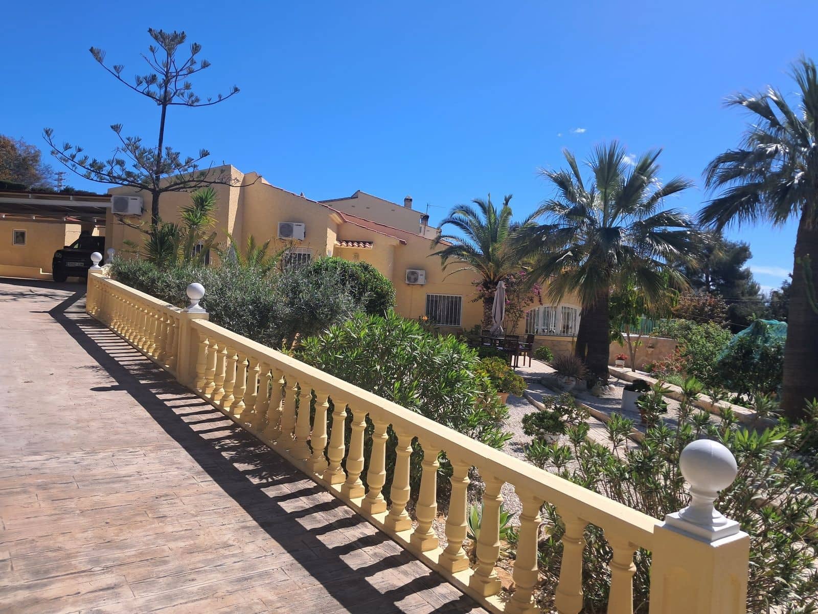 4 bedroom Villa for sale in Altea with pool garage - € 595,000 (Ref: 8944995)