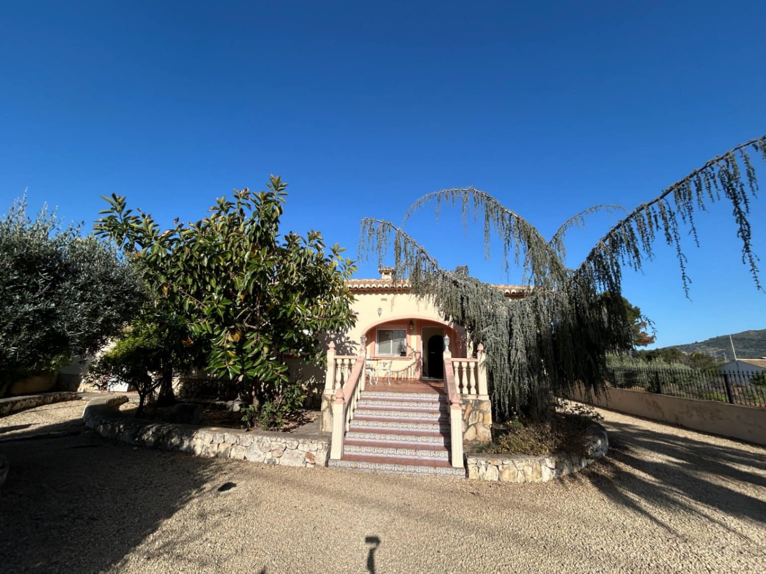 3 slaapkamer Villa te koop in Jalon / Xalo met zwembad garage - € 625.000 (Ref: 8945001)