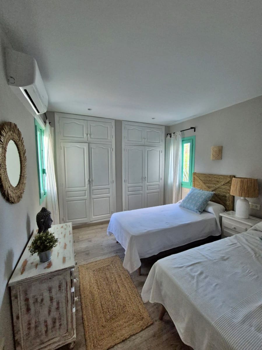4 slaapkamer Villa te huur in Moraira met zwembad garage - € 2.800 (Ref: 8945009)