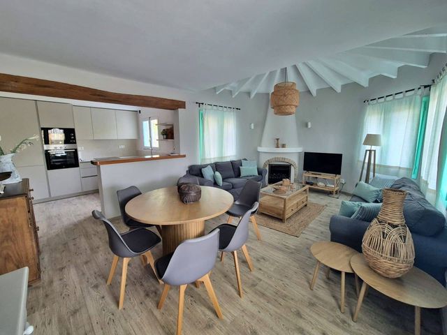 4 soverom Villa til leie i Moraira, Teulada-Moraira med svømmebasseng garasje - € 2 800 (Ref: 8945009)