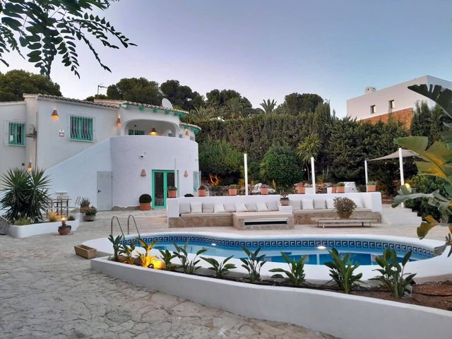 4 soverom Villa til leie i Moraira, Teulada-Moraira med svømmebasseng garasje - € 2 800 (Ref: 8945009)