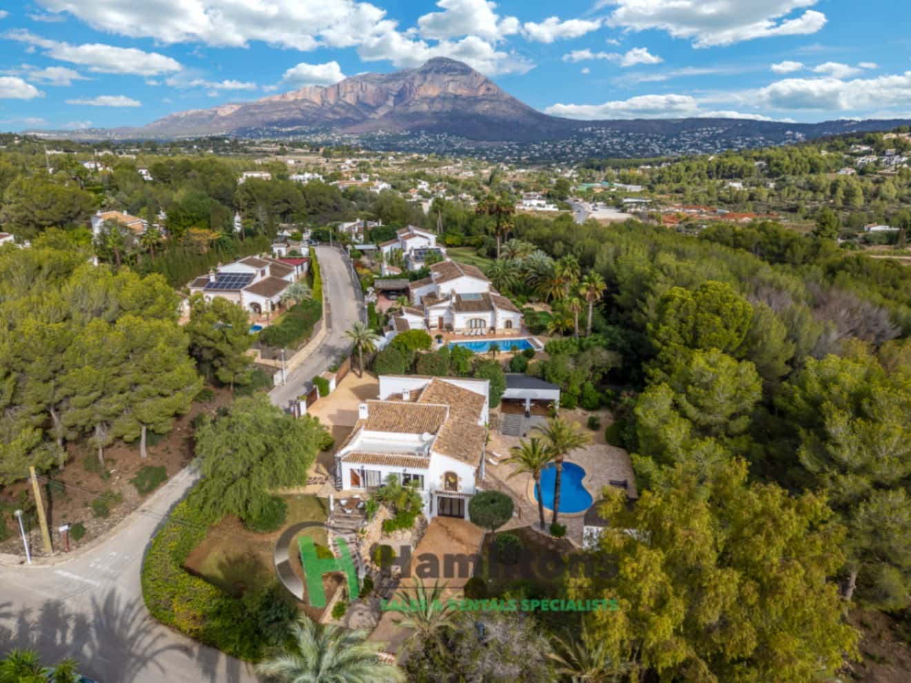 6 Zimmer Villa zu verkaufen in Javea / Xabia mit Pool Garage - 1.250.000 € (Ref: 8945014)