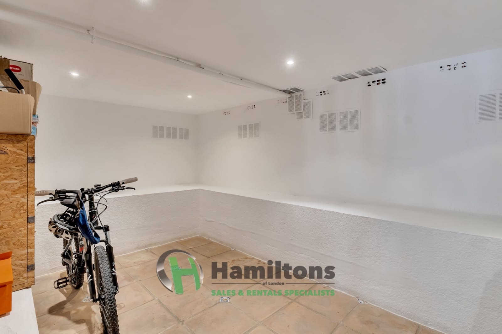 6 Zimmer Villa zu verkaufen in Javea / Xabia mit Pool Garage - 1.250.000 € (Ref: 8945014)