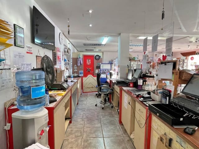 Local Commercial à vendre à Moraira, Teulada-Moraira avec garage - 199 950 € (Ref: 8945019)