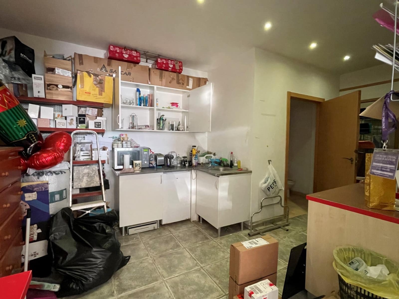 Commercial for sale in Moraira with garage - € 199,950 (Ref: 8945019)