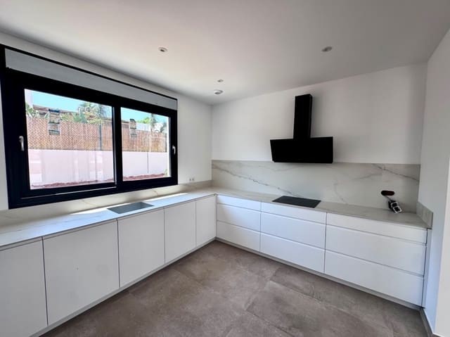 4 sovrum Villa till salu i Javea / Xàbia med pool garage - 995 000 € (Ref: 8945025)