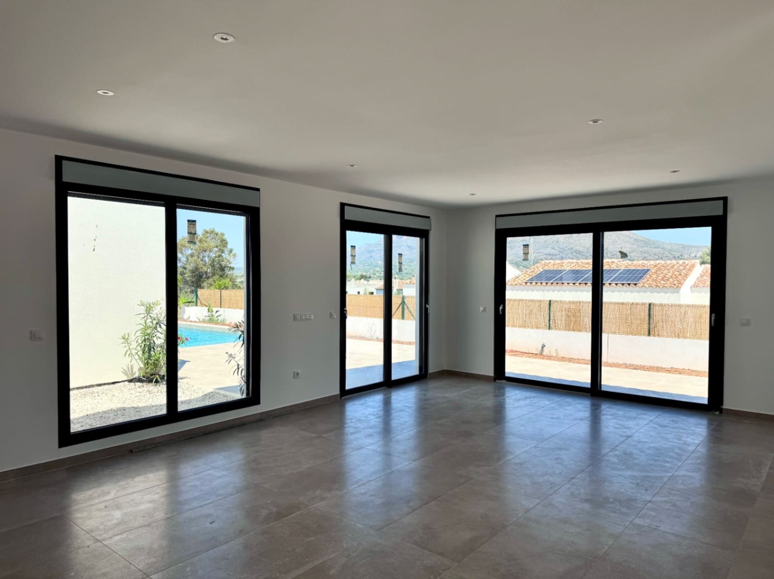 4 sovrum Villa till salu i Javea / Xabia med pool garage - 995 000 € (Ref: 8945025)