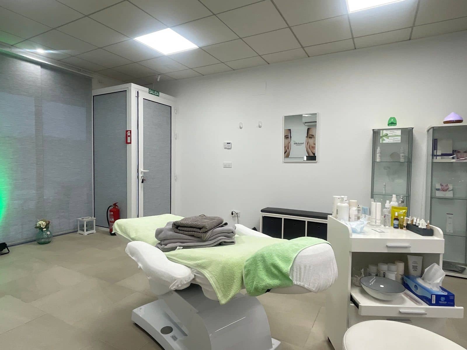 Comercial para venda em Moraira com garagem - 245 000 € (Ref: 8947387)