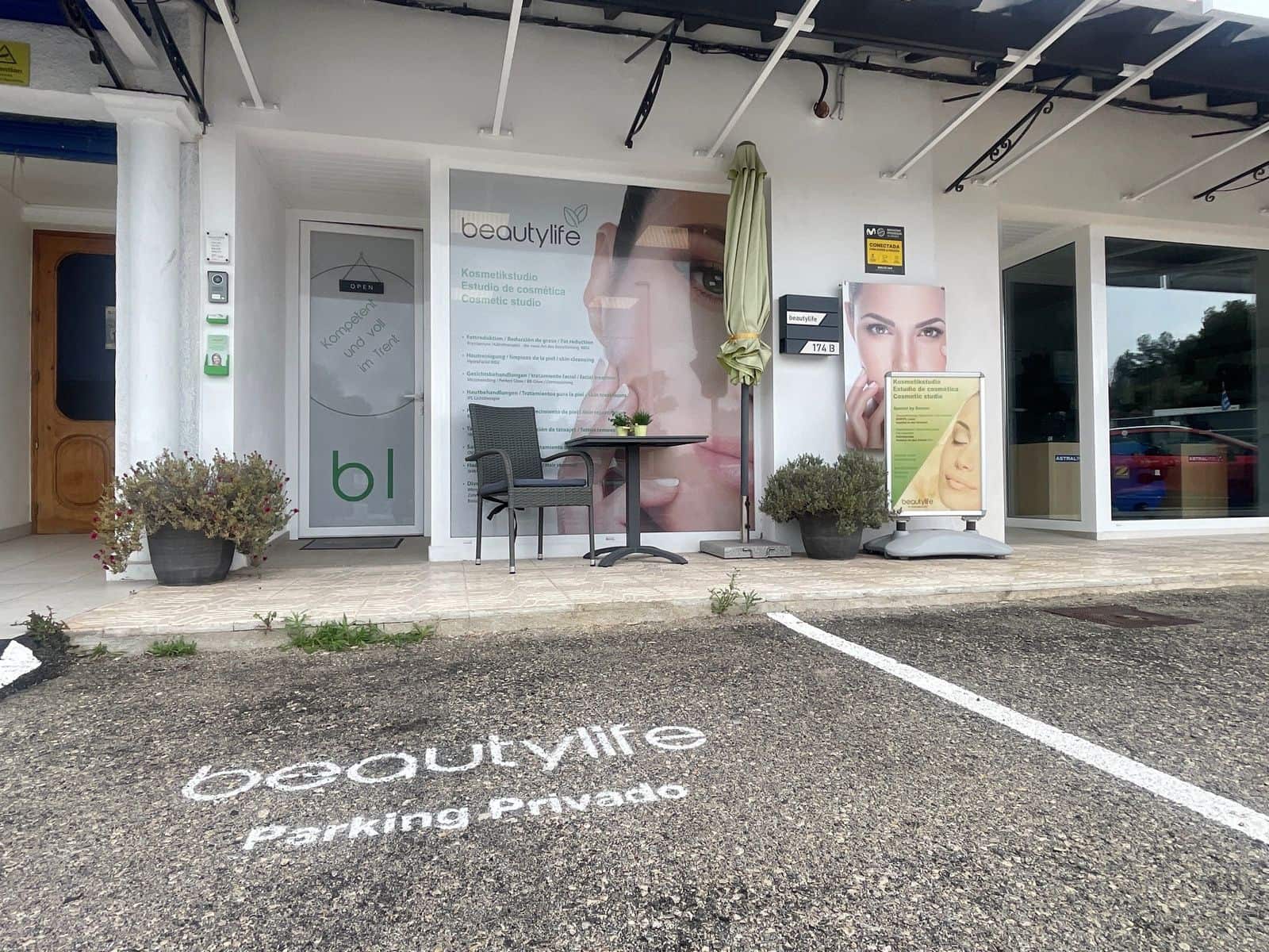 Comercial para venda em Moraira com garagem - 245 000 € (Ref: 8947387)