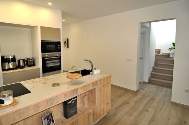 3 chambre Villa/Maison à vendre à Calpe / Calp avec piscine garage - 465 000 € (Ref: 8948271)