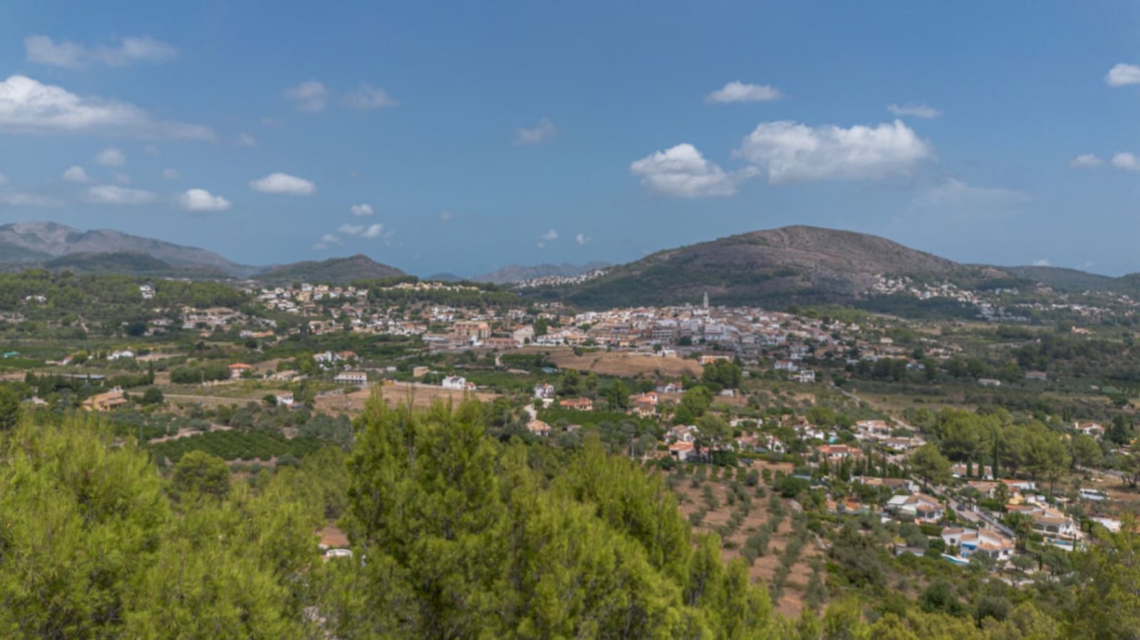 Chalet de 3 habitaciones en Parcent en venta con garaje - 250.000 € (Ref: 8949710)