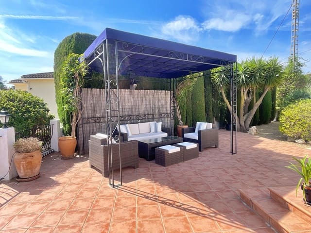 4 slaapkamer Villa te koop in Benissa met zwembad garage - € 765.000 (Ref: 8986379)