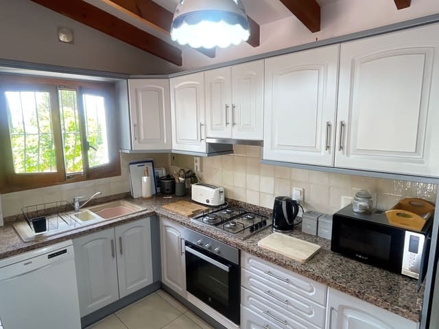 4 slaapkamer Villa te koop in Benissa met zwembad garage - € 765.000 (Ref: 8986379)